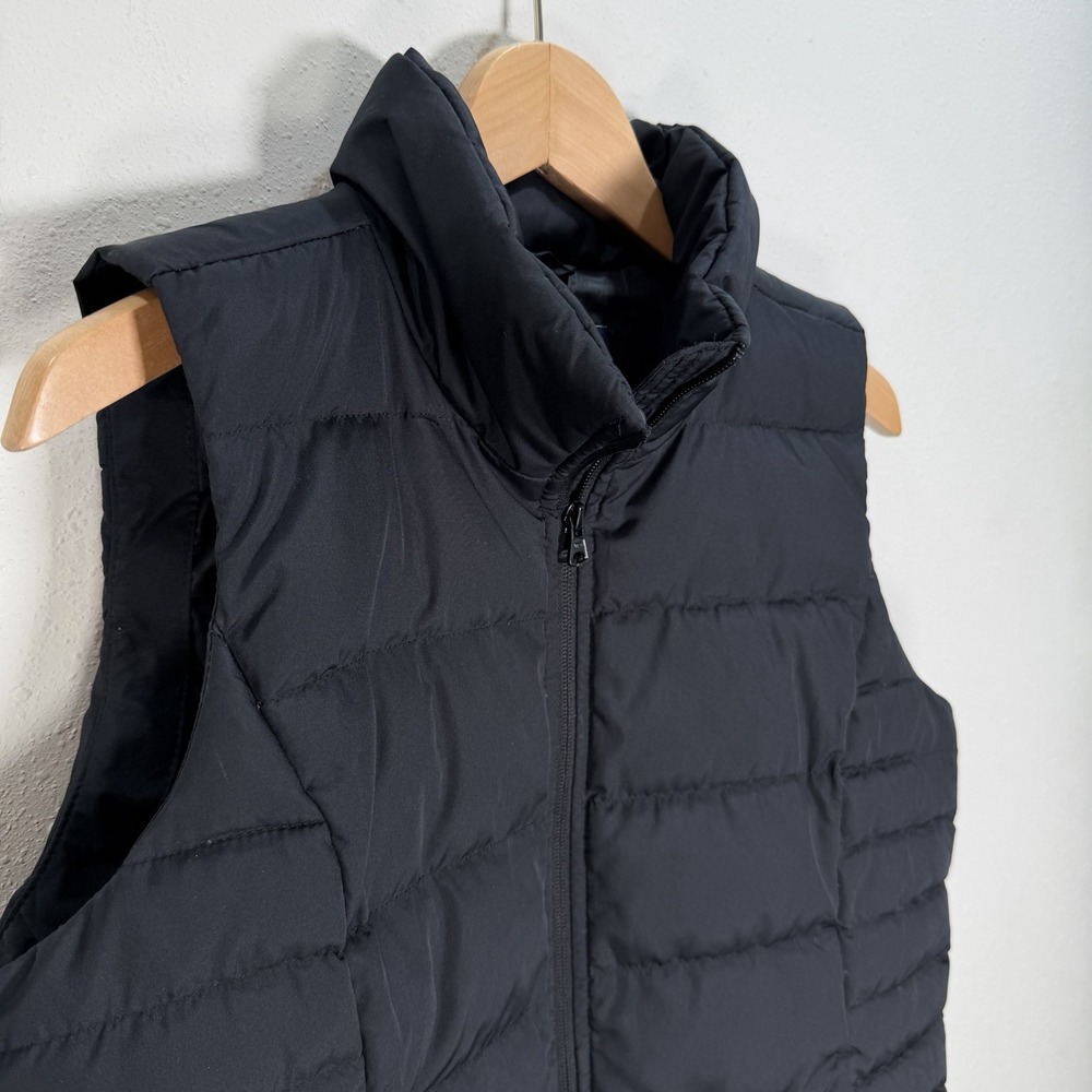 Lands End Down Vest Womens Sz M Black Puffer Full Zip Outdoors Classic Warm